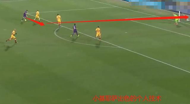  佛罗伦萨定位球防守严密化解危机时刻